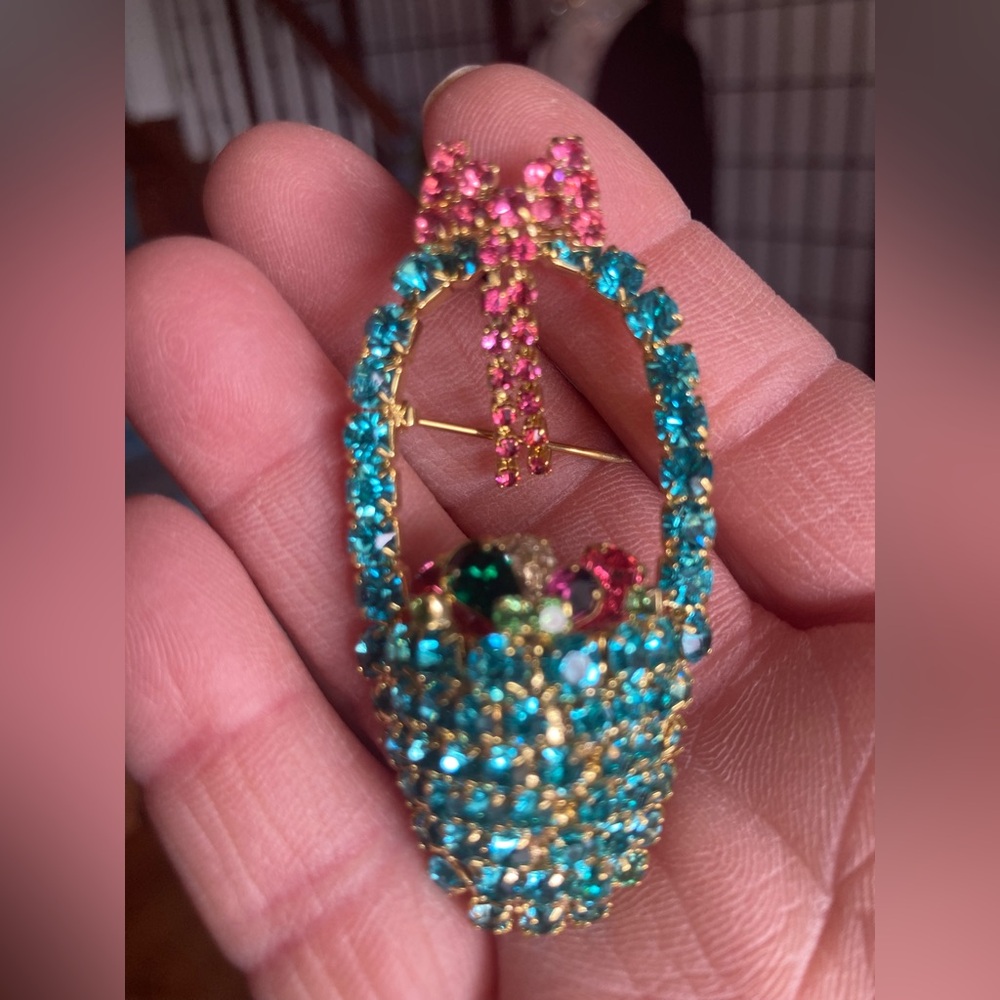 Sparkly Easter basket Brooch AQUA & PINK WITH pink bow and eggs. Fun gif…